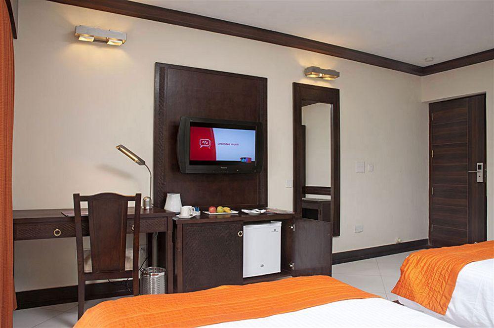 Hotel Living By Seasons, Goa Vagator