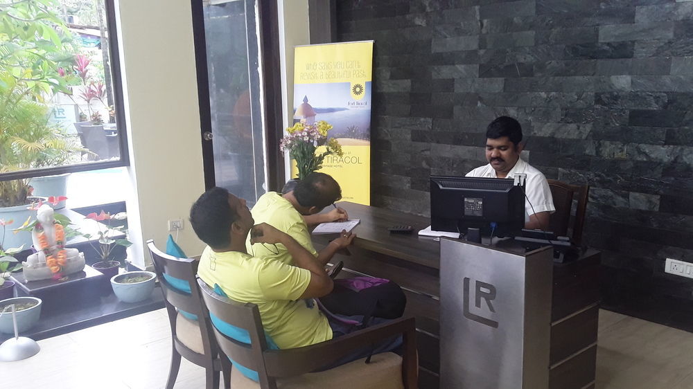 Hotel Living By Seasons, Goa
