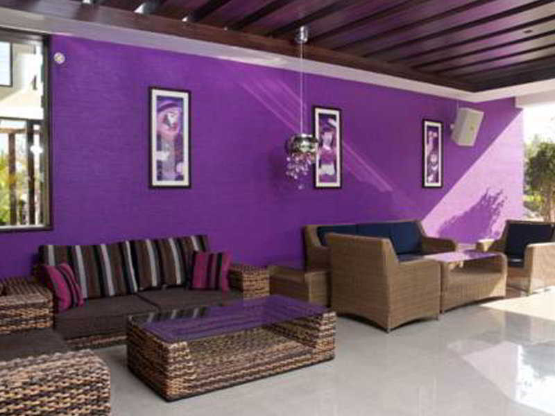 Hotel Living By Seasons, Goa